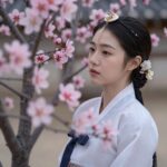 김영랑 모란이 피기까지는 시의 핵심인 역설적 표현 찬란한 슬픔을 생각하며 바라본 모란꽃 이미지