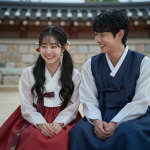 나는솔로 30기 옥순과 영수가 데이트하며 웃고 있는 모습
