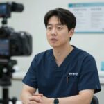 뇌비게이션 의사 장민욱 원장의 프로필 사진으로 방송과 진료 현장에서 활약하는 모습