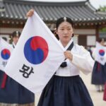 현충일 의미와 태극기 조기 게양법 현충일 조기 게양 모습 태극기를 내려서 다는 조기