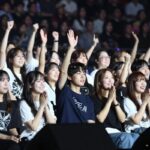 BTS 부산콘서트 2026 후기 2026년 방탄소년단 부산 콘서트 현장의 아미 팬들이 가득한 모습