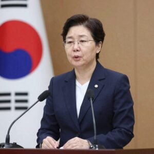 한성숙 국무총리 후보자가 인사말을 하고 있다.