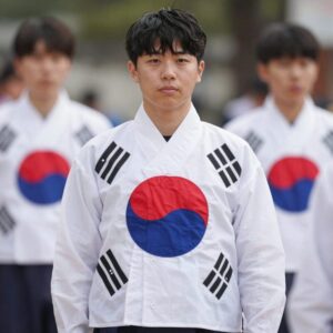현충일 조기 게양한 태극기 모습