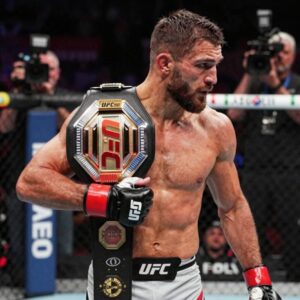 UFC250 백악관에서 저스틴 게이치가 챔피언 벨트를 두른 모습