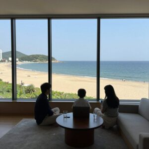 양양 낙산해수욕장 앞 디그니티호텔 오션뷰 객실에서 바라본 바다 풍경