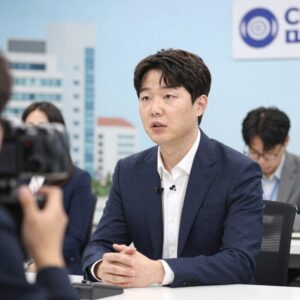 김재원 국민의힘 최고위원이 CBS 라디오 인터뷰에서 당내 징계 문제와 맞제소에 대해 설명하고 있는 모습