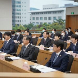여야 재검표를 논의하는 국정조사특위 전체회의 모습