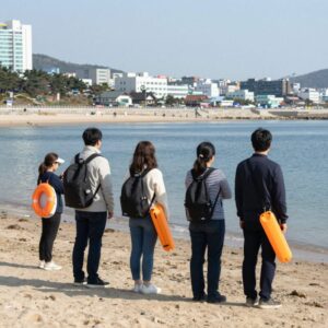 캐리비안베이 파도풀에서 구명조끼를 착용한 방문객