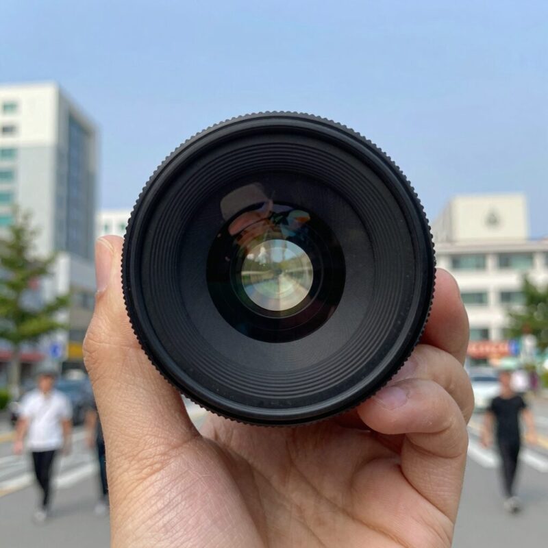 프리시즌 렌즈 초고도근시 해결 사례 1 프리시즌 고 렌즈의 설계 개념도 중심부 원거리와 주변부 중간거리 시력 제공