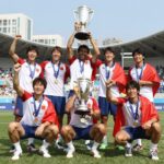 스페인 월드컵 우승 1회 4강 의미 2010년 남아공월드컵 우승을 차지한 스페인 대표팀 선수들이 트로피를 들고 기뻐하는 모습